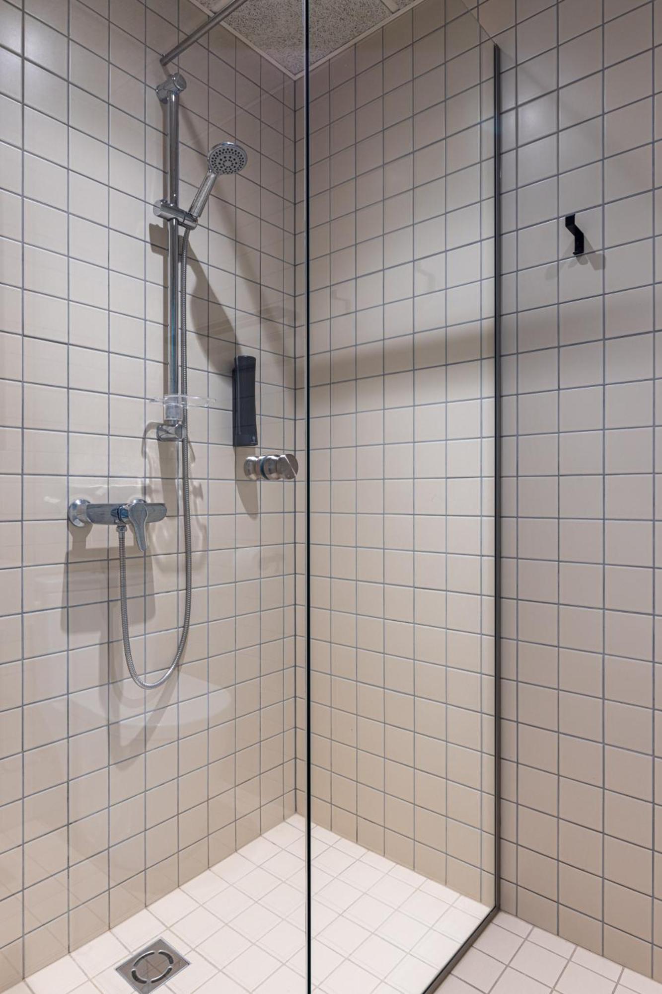 Hugo Apartment Hotel Tartu Extérieur photo